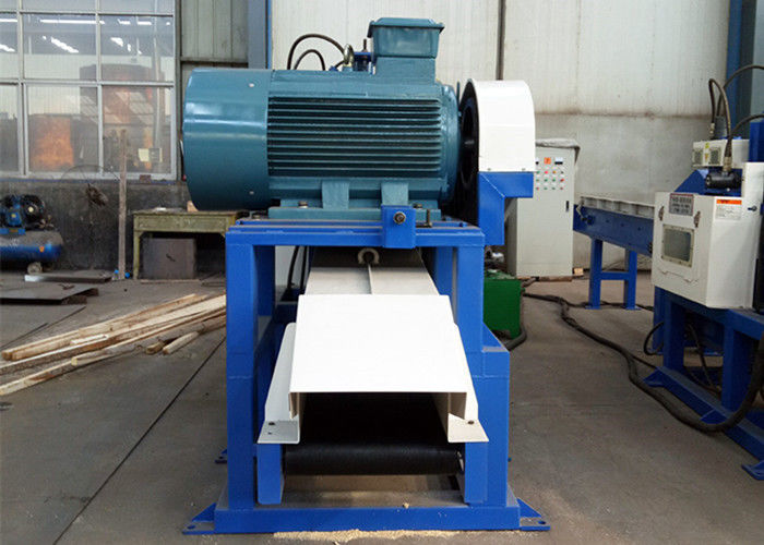 500*450mm 12t/H Wood Sawdust Machine For Paper Making 3550